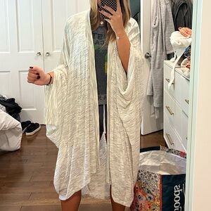 🚨NWT🚨Long Anthropologie Kimono/Cardigan